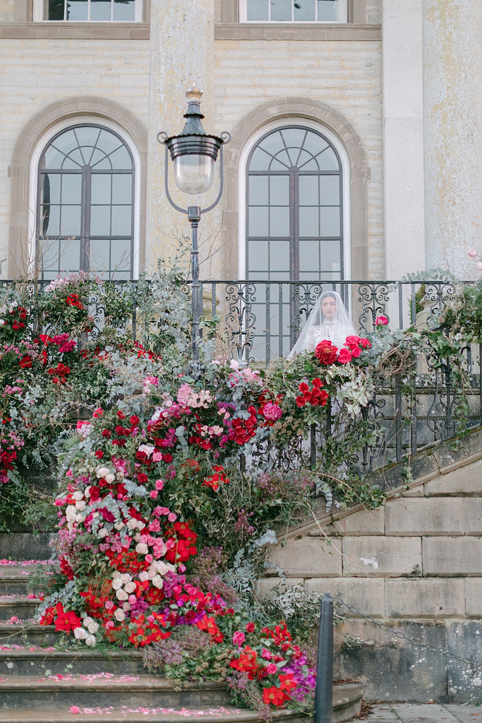 BEST WEDDING PLANNER UK FLORALS FLOWERS ROMANTIC